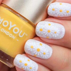 Daisies on your Nails