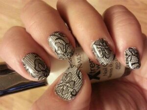 Lace short nail art design