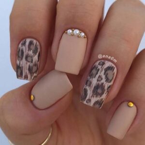 Leopard short nail design