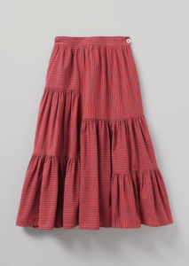 A Tiered Skirt with a train of cotton