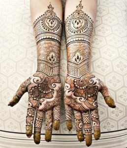 Mehndi Design That Is Synchronized