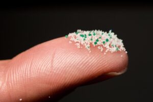 Remove microplastics and microbeads