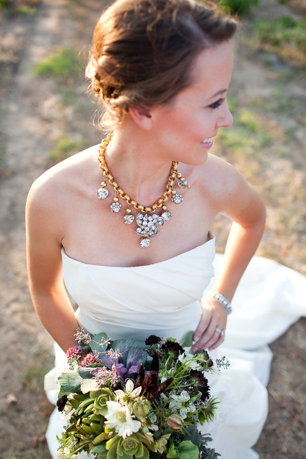 7 Tips for Picking Wedding Jewelry You'll Love