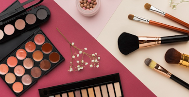 The Top 12 Makeup-Related Gifts for 2022