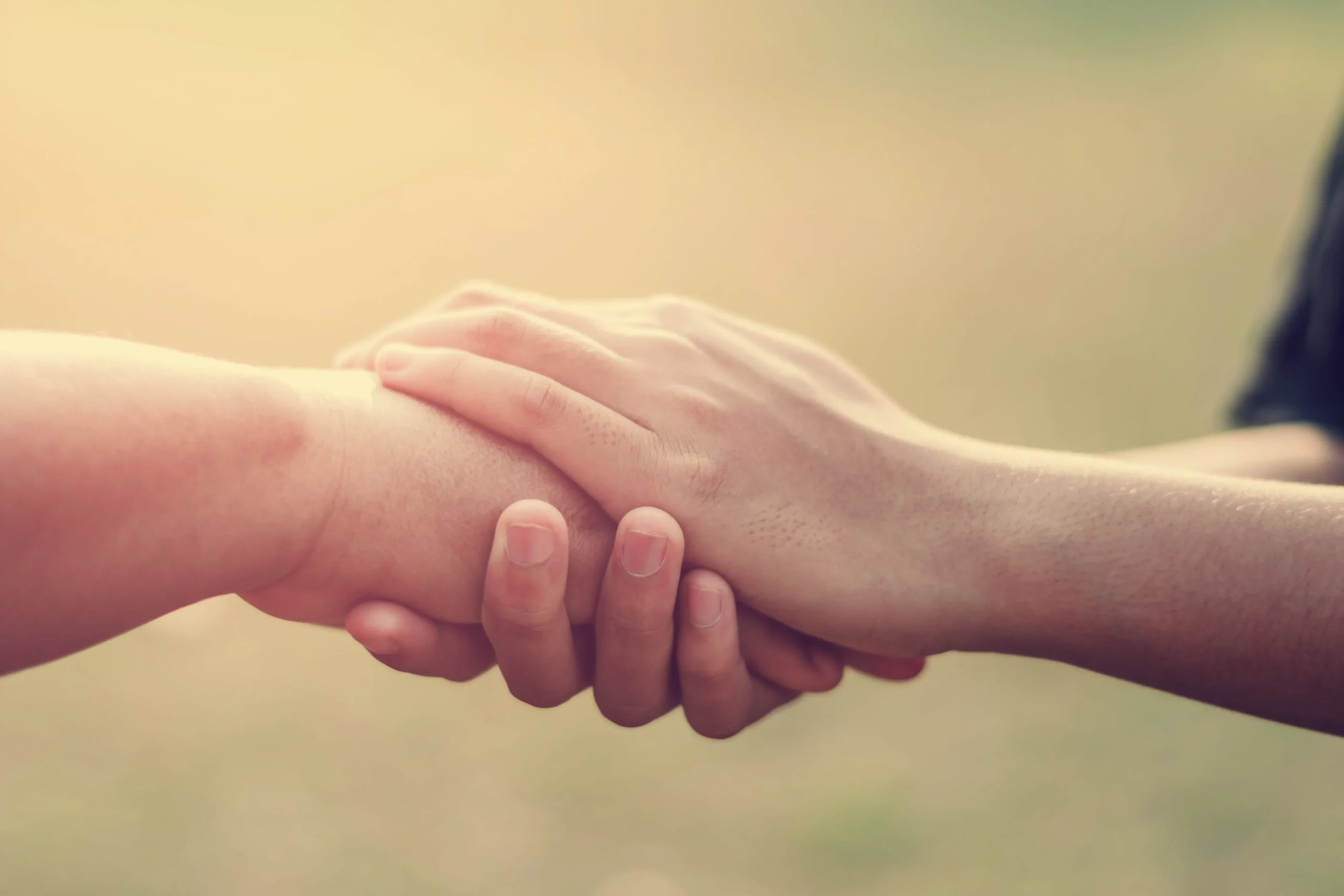 The Role of Empathy in Healing Relationships: Understanding and Connecting with Others